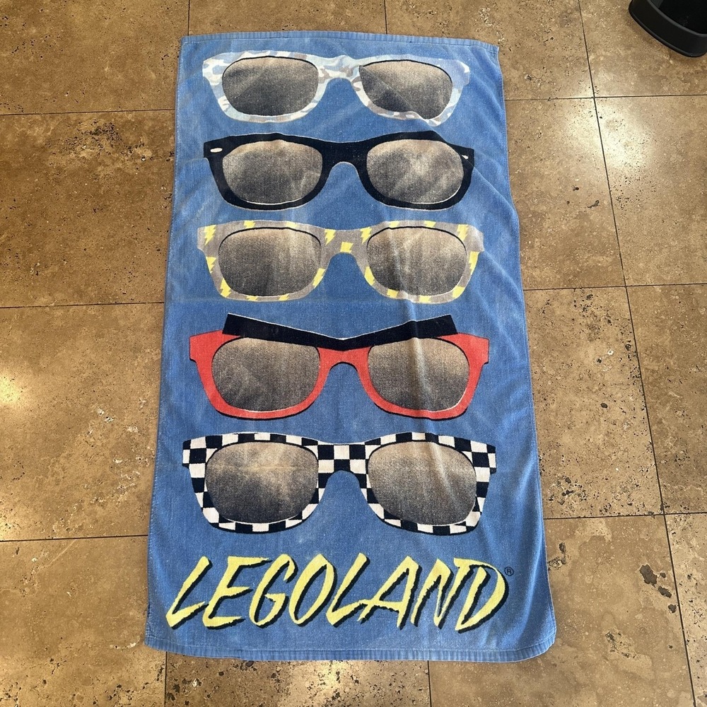 2012 Legoland Beach Towel 28x50 Blue Sunglasses Print Cotton LEGO Summer Retro‎